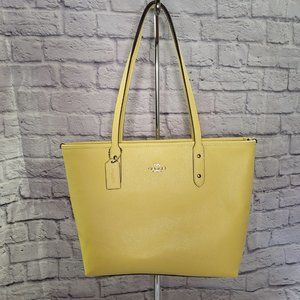 BNWT Coach City ZipTote